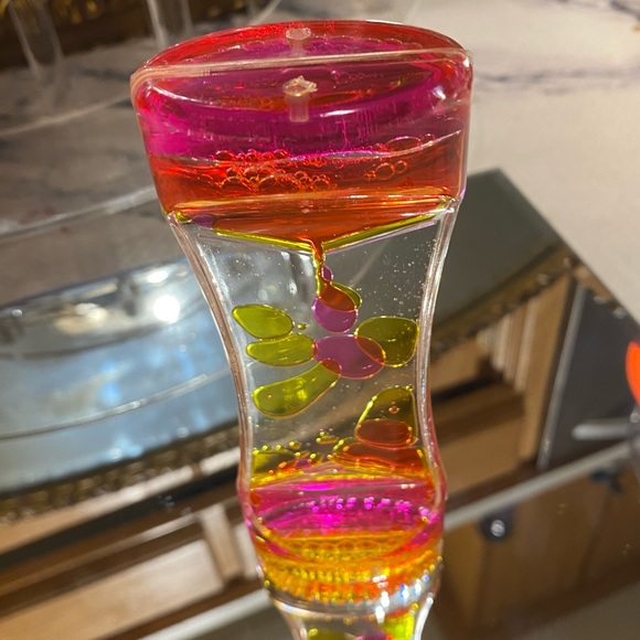 Visual Timer! Liquid Motion Bubbler! So Fun! Keeps you busy! - Picture 8 of 9